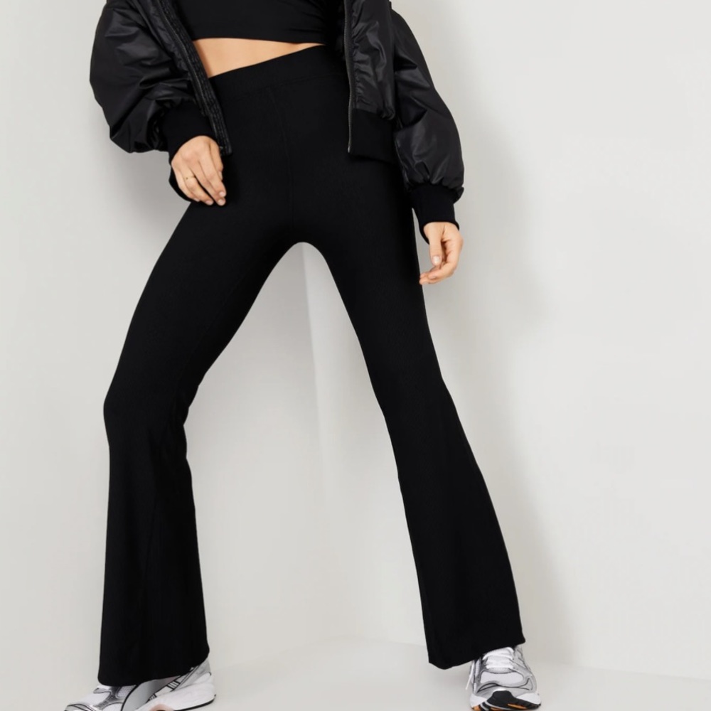 Extra High Rise Ribbed Legging - Picture 1 of 8